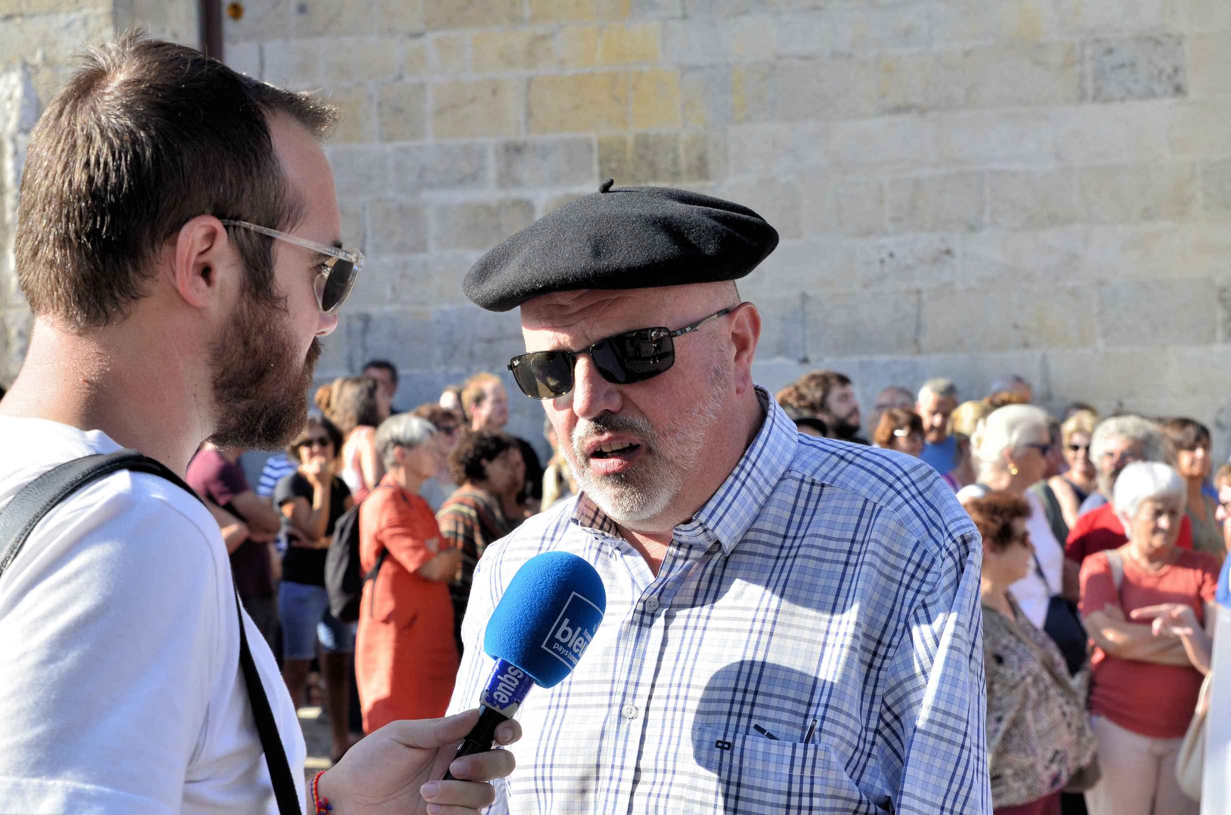 <br />
<b>Notice</b>:  Undefined variable: titre in <b>/var/www/vhosts/bidasoa-etorkinekin.org/httpdocs/views/urrugne.view.php</b> on line <b>28</b><br />
